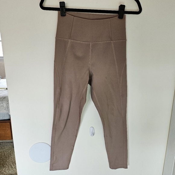 VGUC Girlfriend Collective High Rise Legging Tan Small - Picture 2 of 14